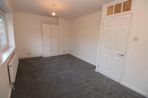 2 bedroom terraced house to rent, Court Farm Road, Mottingham, SE9