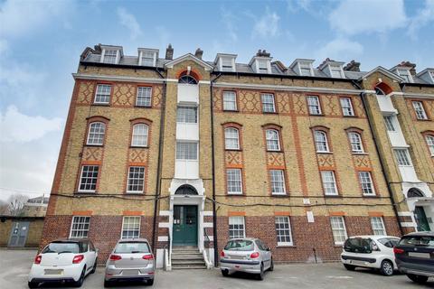 2 bedroom apartment to rent, Wellington Buildings, Wellington Way, London, E3