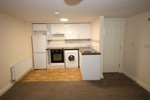 2 bedroom flat to rent, Swain Street, Watchet TA23 0AB