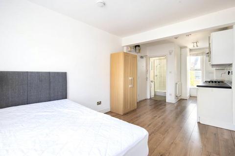 Studio for sale, Temple Street, London, E2