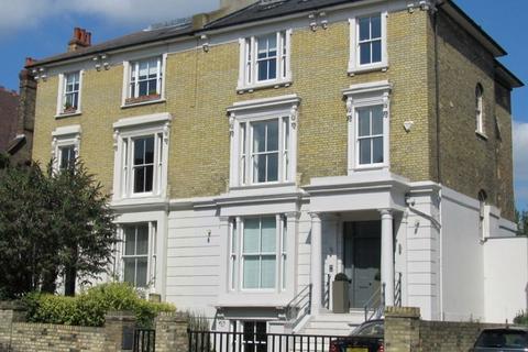 2 bedroom flat to rent, NW3