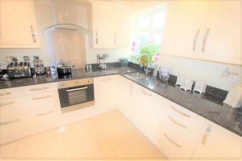 undefined, Rowantree Close, London N21