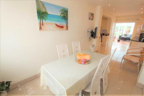 undefined, Rowantree Close, London N21