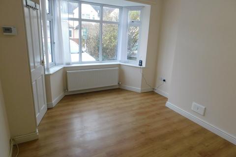 2 bedroom terraced house to rent, Haughmond Avenue, Shrewsbury