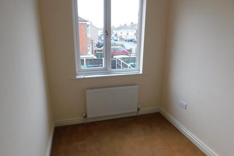 2 bedroom terraced house to rent, Haughmond Avenue, Shrewsbury