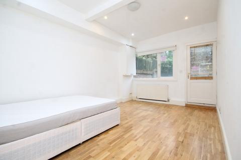 2 bedroom flat to rent, Beacon Hill, Islington, N7
