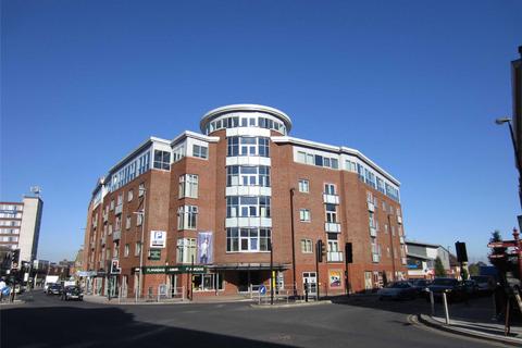 2 bedroom flat to rent, Lloyd Street, Altrincham, Cheshire, WA14