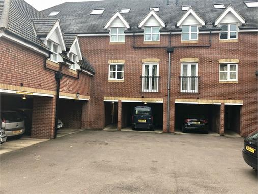 Park View Court Wallbeck Close Northampton 3 Bed Flat 795 Pcm