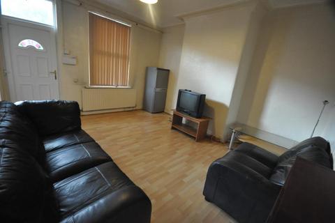 Royal Park Avenue, Hyde Park, Leeds, LS6 1EY