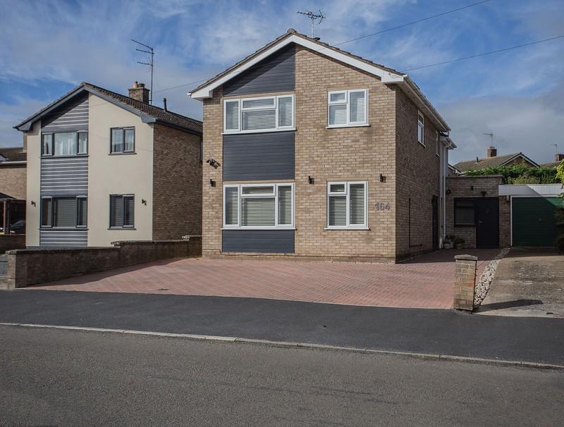 Main Street, Yaxley, Peterborough... 3 bed detached house for sale £