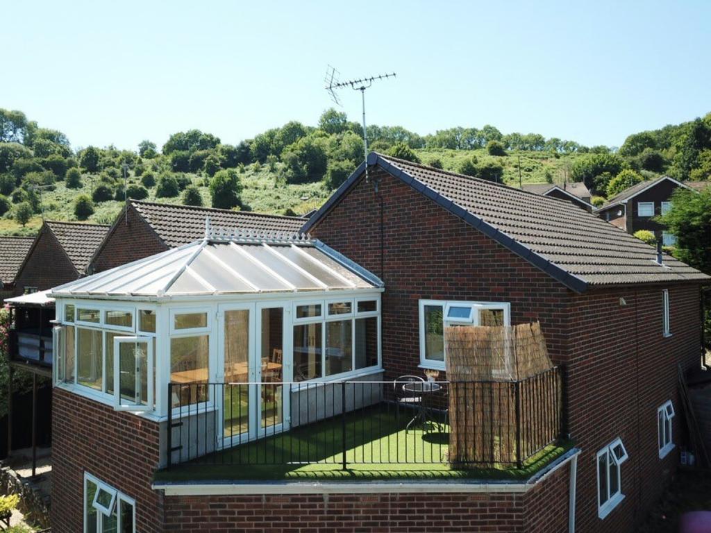 Baynham Road, Mitcheldean, Gloucestershire, GL17 4 bed detached house