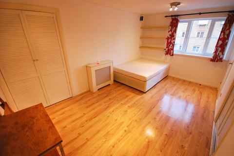 Studio to rent, LAUREL COURT, VICARS BRIDGE CLOSE, WEMBLEY, MIDDLESEX, HA0 1XY