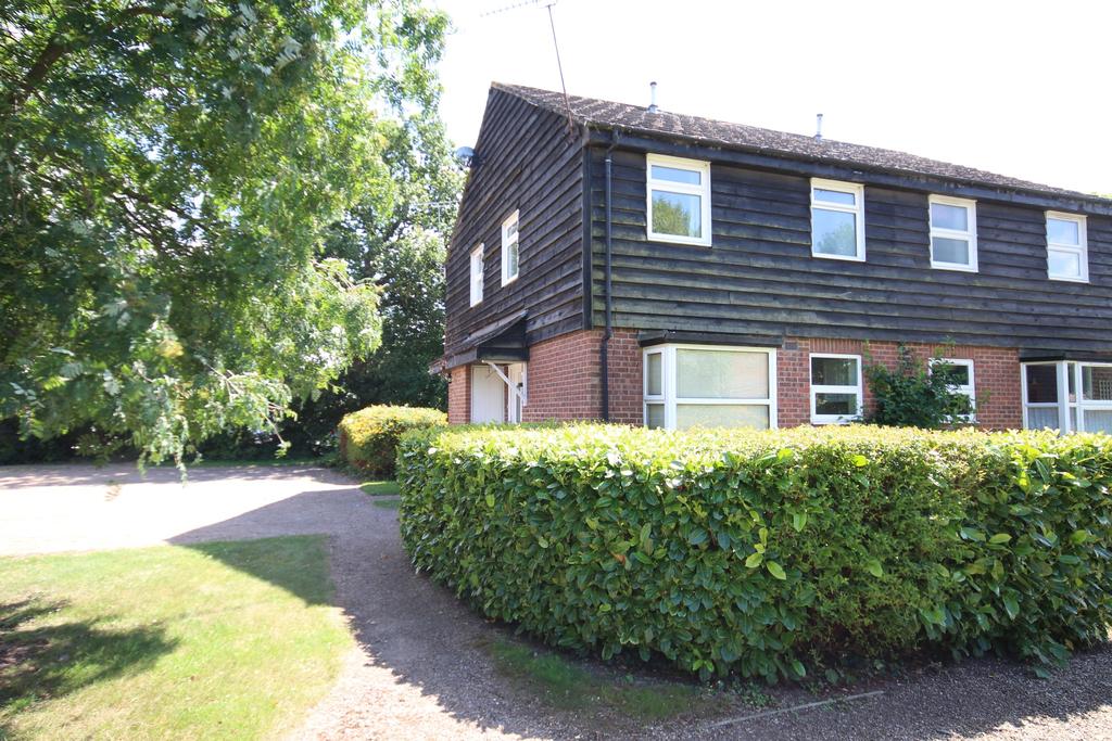 Simpson Close MAIDENHEAD Berkshire 1 bed semidetached house £795 pcm