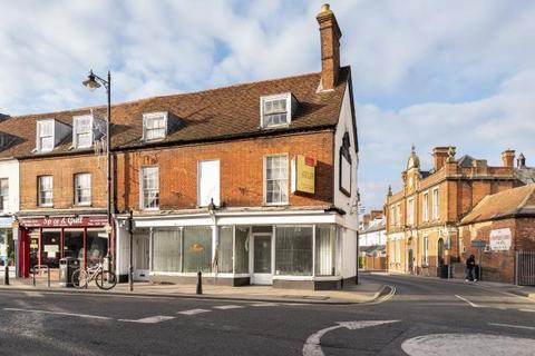 1 bed flat/apartment for rent in Newbury,  Berkshire,  RG14