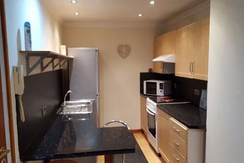 1 bedroom flat to rent, 5 Flat 1 County Place,Perth PH2