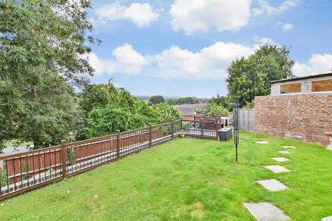 9a Gorham Close, Snodland, ME6 5EZ