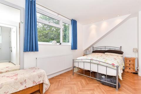 9a Gorham Close, Snodland, ME6 5EZ