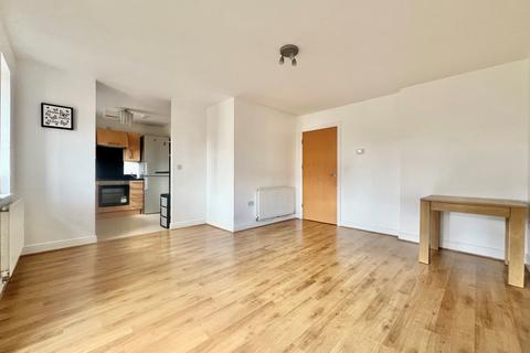 2 bedroom apartment to rent, Millicent Grove, Palmers Green, N13