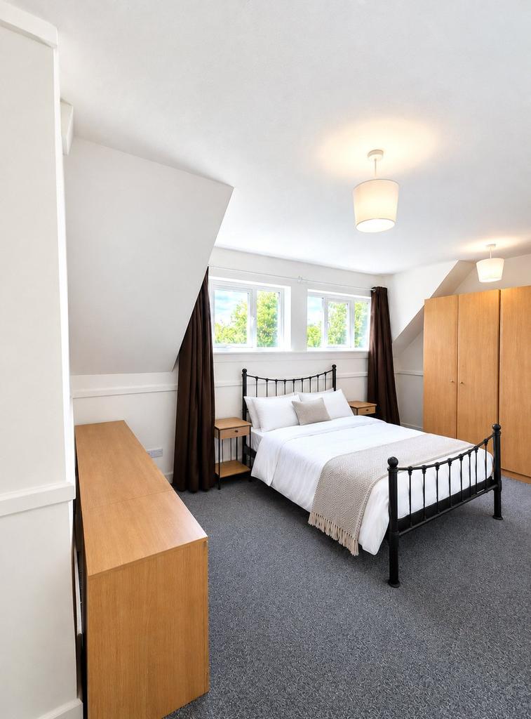 Apartment in Birmingham - View 3