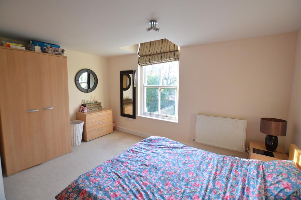 Apartment in York - View 4