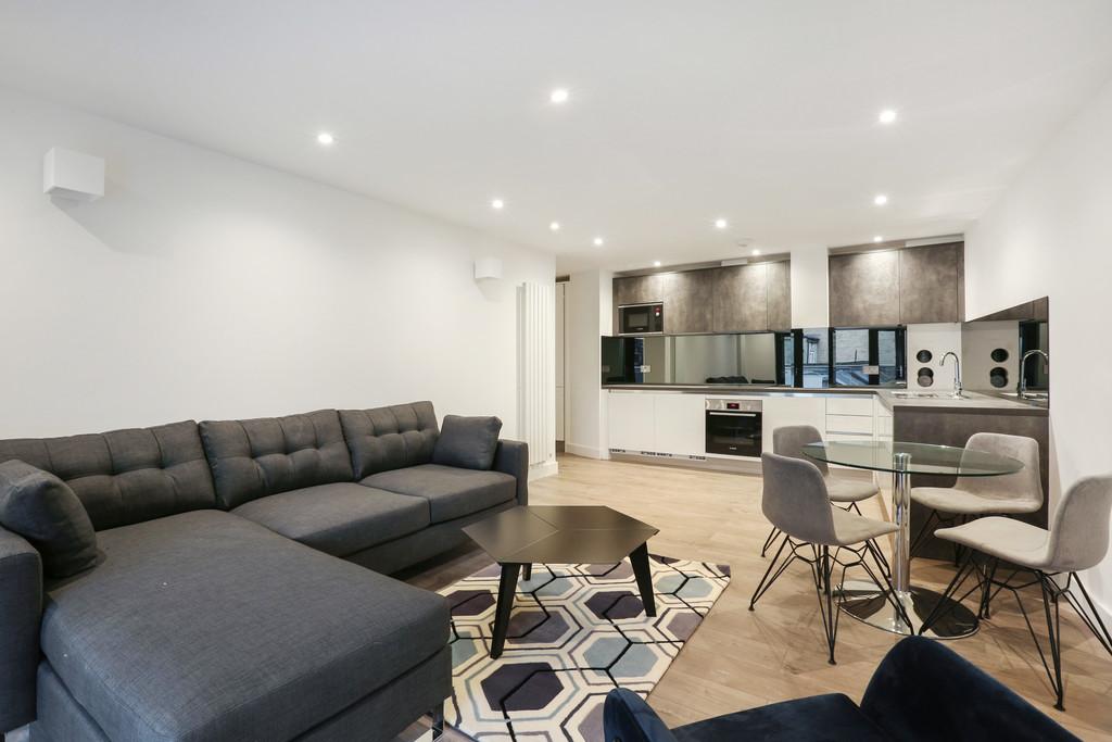 Open-Plan Kitchen/Lounge