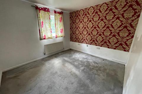 2 bedroom flat to rent, 2 Ned Lane, Bradford BD4