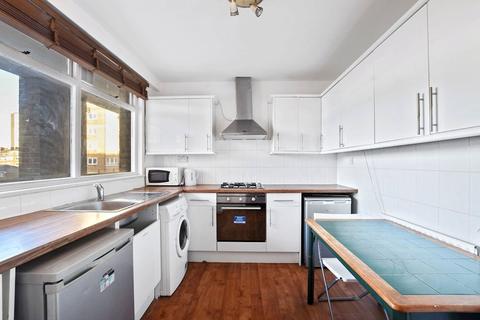 3 bedroom maisonette to rent, Bradley Lynch Court, Morpeth Street, London, E2