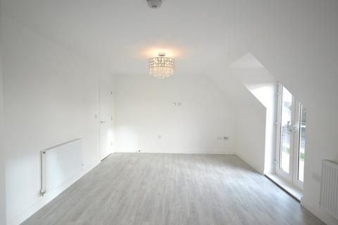 2 bedroom flat to rent, Heron Close, Shopwhyke Lake, Chichester, PO20