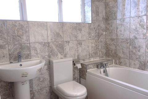 3 bedroom end of terrace house to rent, Kennet Close, Riverdene, Basingstoke, Hampshire, RG21