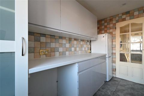3 bedroom end of terrace house to rent, Kennet Close, Riverdene, Basingstoke, Hampshire, RG21