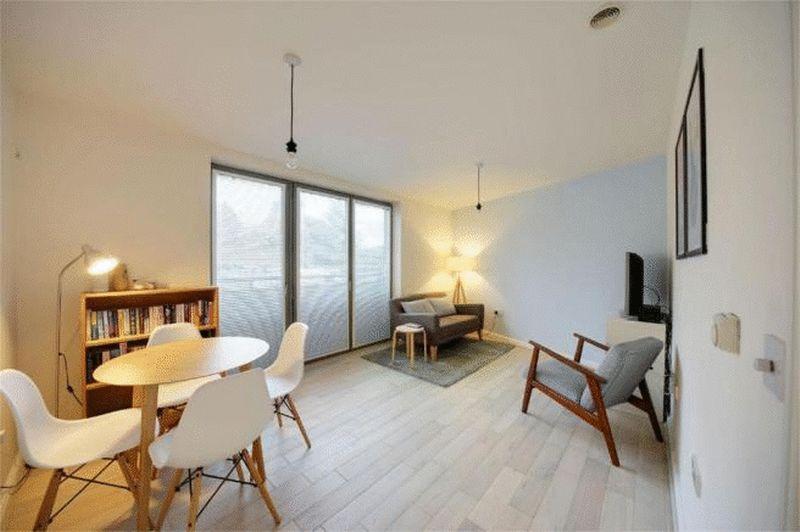 Polygon Road London Nw1 1 Bed Apartment 750 Pcm 404 Pw Image 1 Of 5 Lounge
