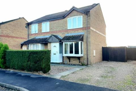 2 bedroom semi-detached house to rent, College Close, Horncastle