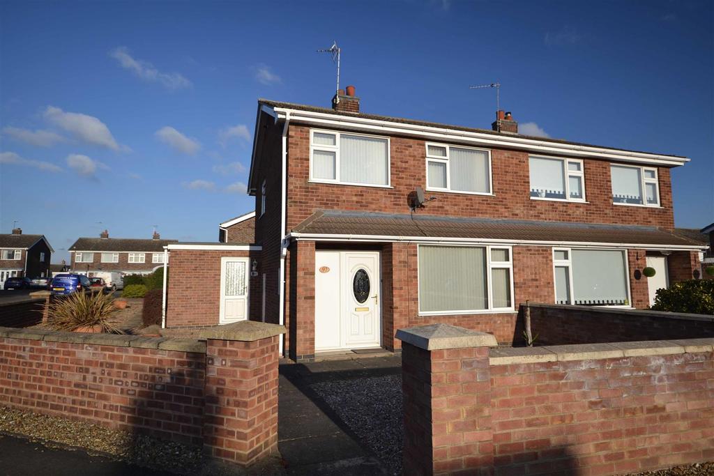 Lonsdale Road, Stamford 3 bed semidetached house £259,000