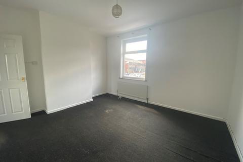 2 bedroom terraced house to rent, Whitehall Street, Rochdale OL12