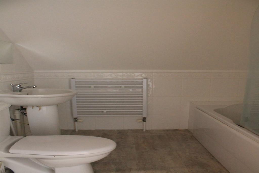 En+suite (Main)