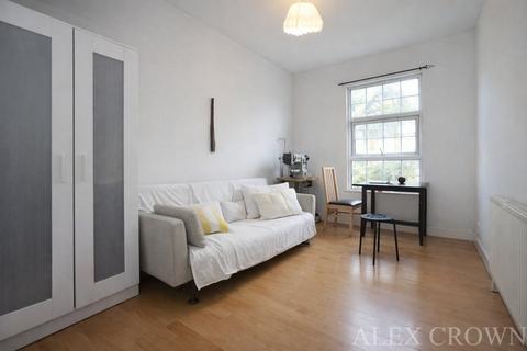 2 bedroom flat to rent, Brecknock Road, Tufnell Park