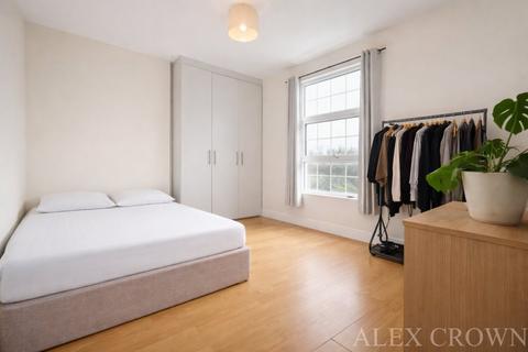 2 bedroom flat to rent, Brecknock Road, Tufnell Park