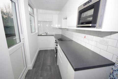 3 bedroom flat to rent, ROSEMARY AVENUE, FINCHLEY, N3