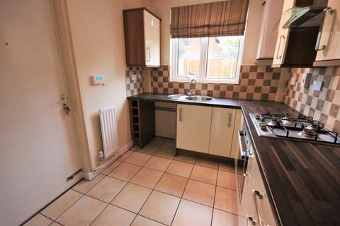 2 bedroom semi-detached house to rent, Walpole Avenue, Wigan, WN3