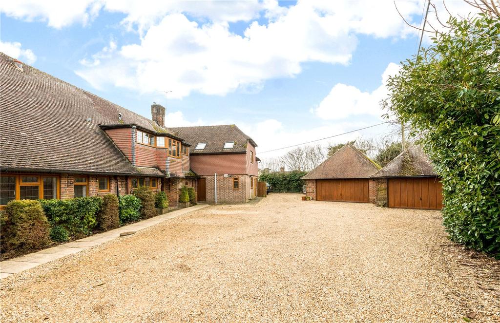 Breamore Road, Downton, Salisbury, Wiltshire, SP5 7 bed detached house