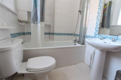 2 bedroom flat to rent, Lancaster Road, Stroud Green, London N4