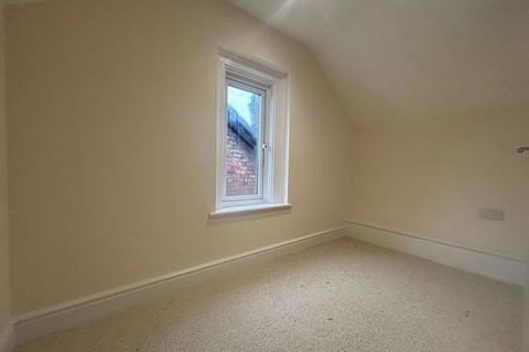 4 bedroom apartment to rent, Almington Street, Stroud Green, London N4
