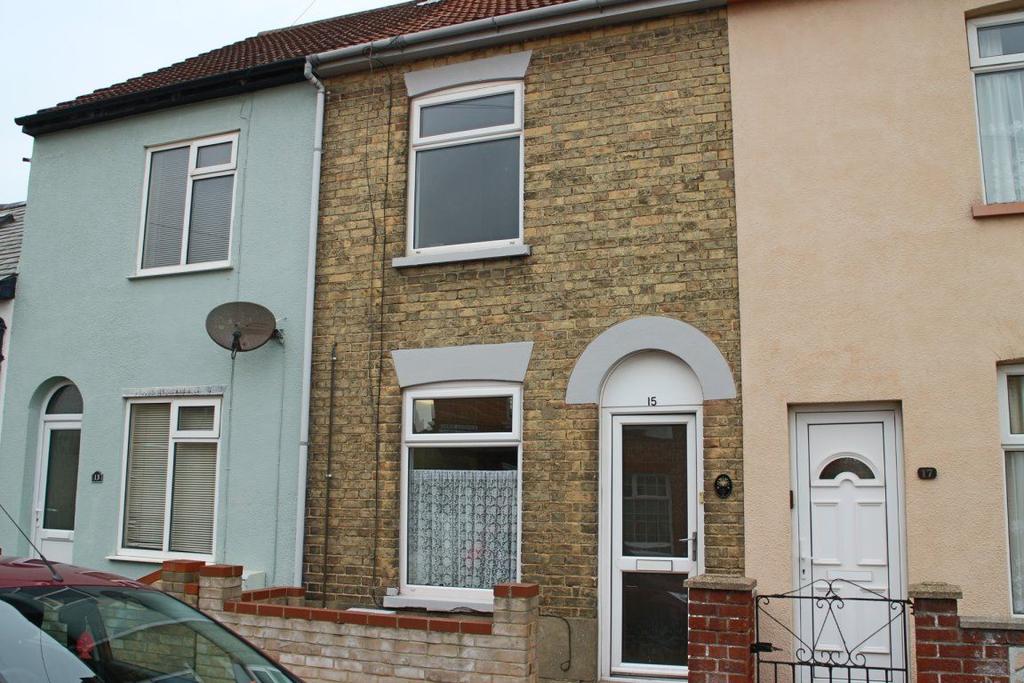 Kendal Road, Lowestoft. NR33 0JF 3 bed house £620 pcm (£143 pw)