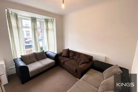 6 bedroom terraced house to rent, ORCHARD ROAD, Southsea