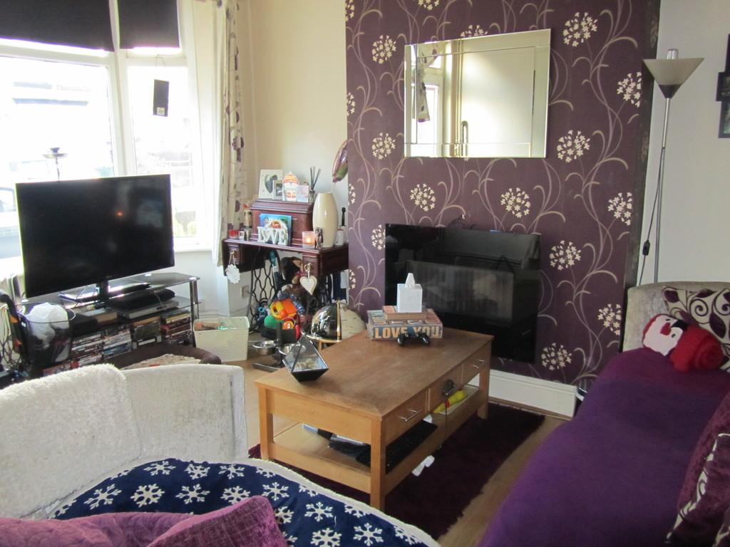 Henry Street, Nuneaton 2 bed terraced house £119,500