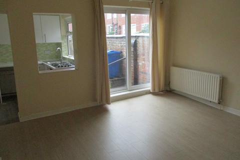 3 bedroom end of terrace house to rent, Manchester Road, Leigh, Greater Manchester, WN7