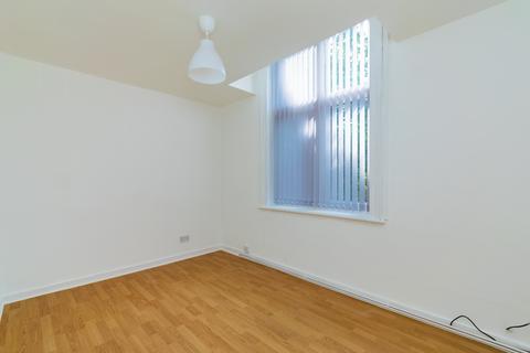 1 bedroom flat to rent, North Drive , Wavertree, Liverpool L15