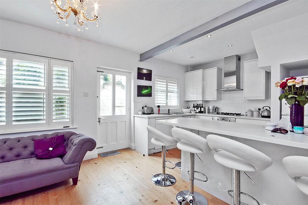 Reception/Kitchen