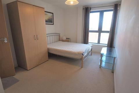 2 bedroom apartment to rent - Queens Court, 50 Dock Street, Hull, East Yorkshire, HU1 3DL