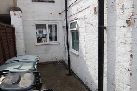 1 bedroom in a house share to rent, Grantley Street, Grantham